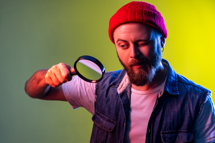 Mehr über den Artikel erfahren Datenskandal bei Dating-Apps: Intime Bilder offen im Netz – wie konnte das passieren?