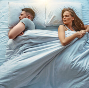 Beziehungsunfähig? Symptome, Ursachen & Test – Wenn Bindung schwer fällt